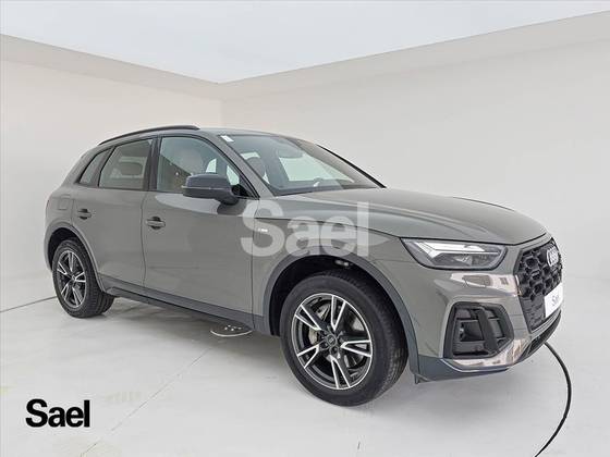 AUDI Q5 2.0 55 TFSIE PHEV PERFORMANCE QUATTRO S TRONIC AUDI Q5 2.0 55 TFSIE PHEV PERFORMANCE QUATTRO S TRONIC